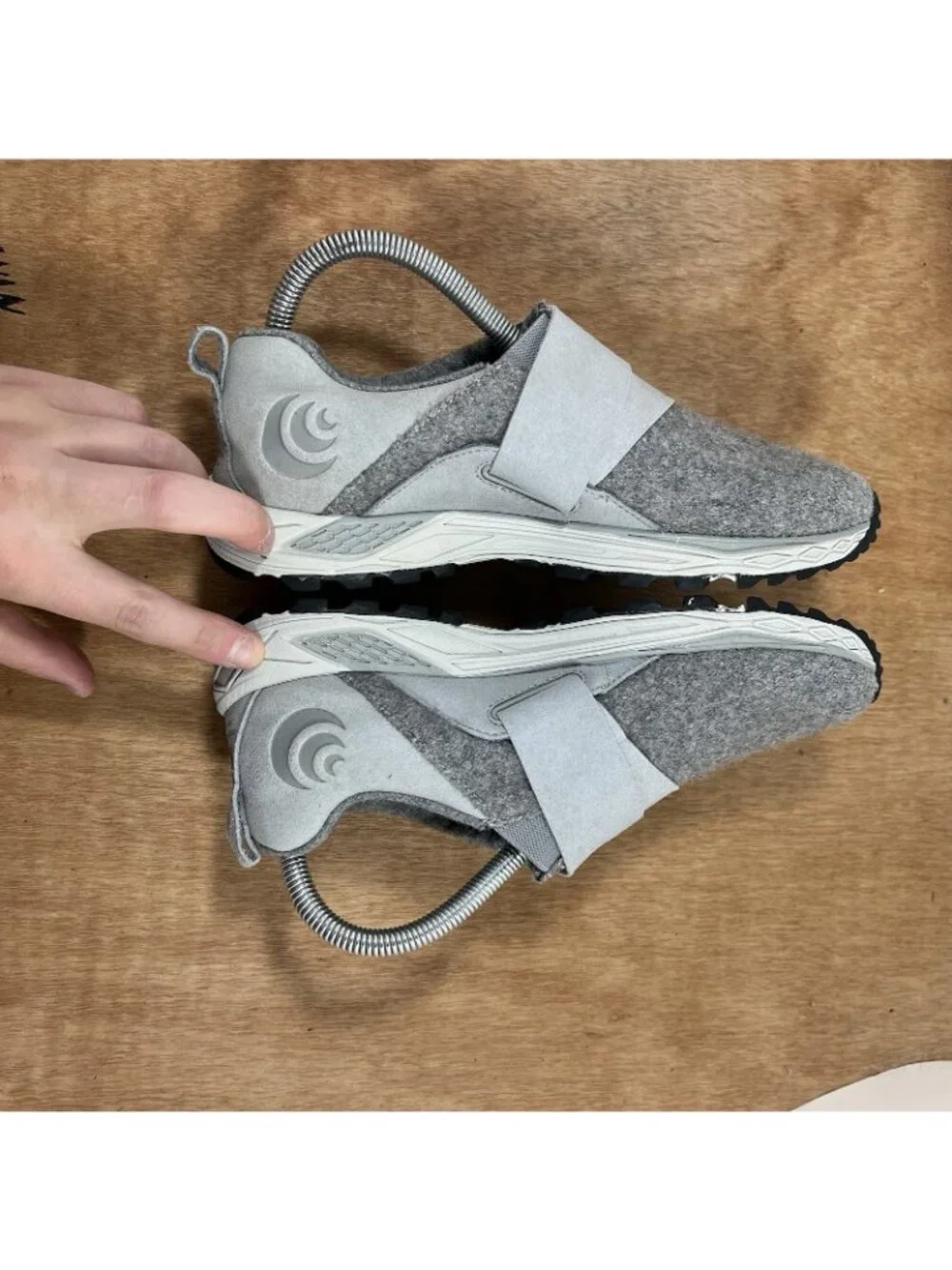 Topo Athletic Rekover Low Top Women Size 7 Grey Running Shoes